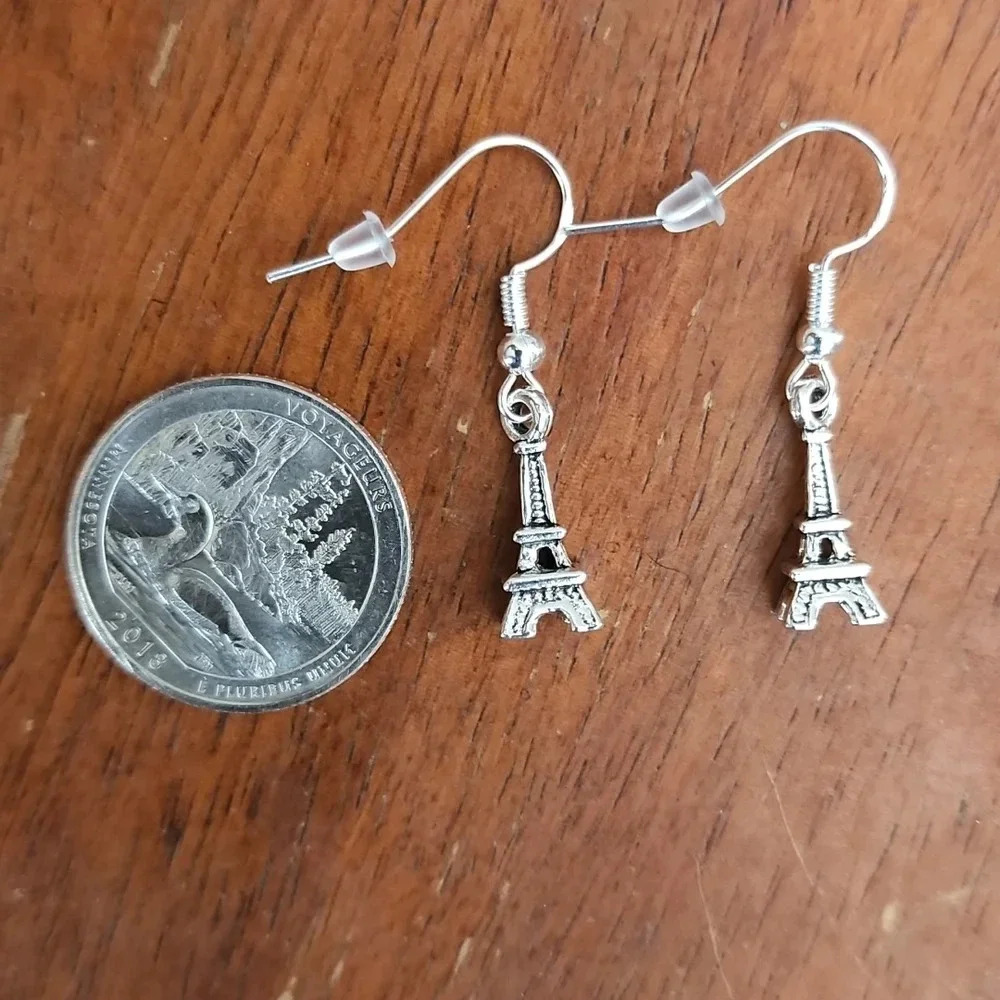 Eifel Tower earrings